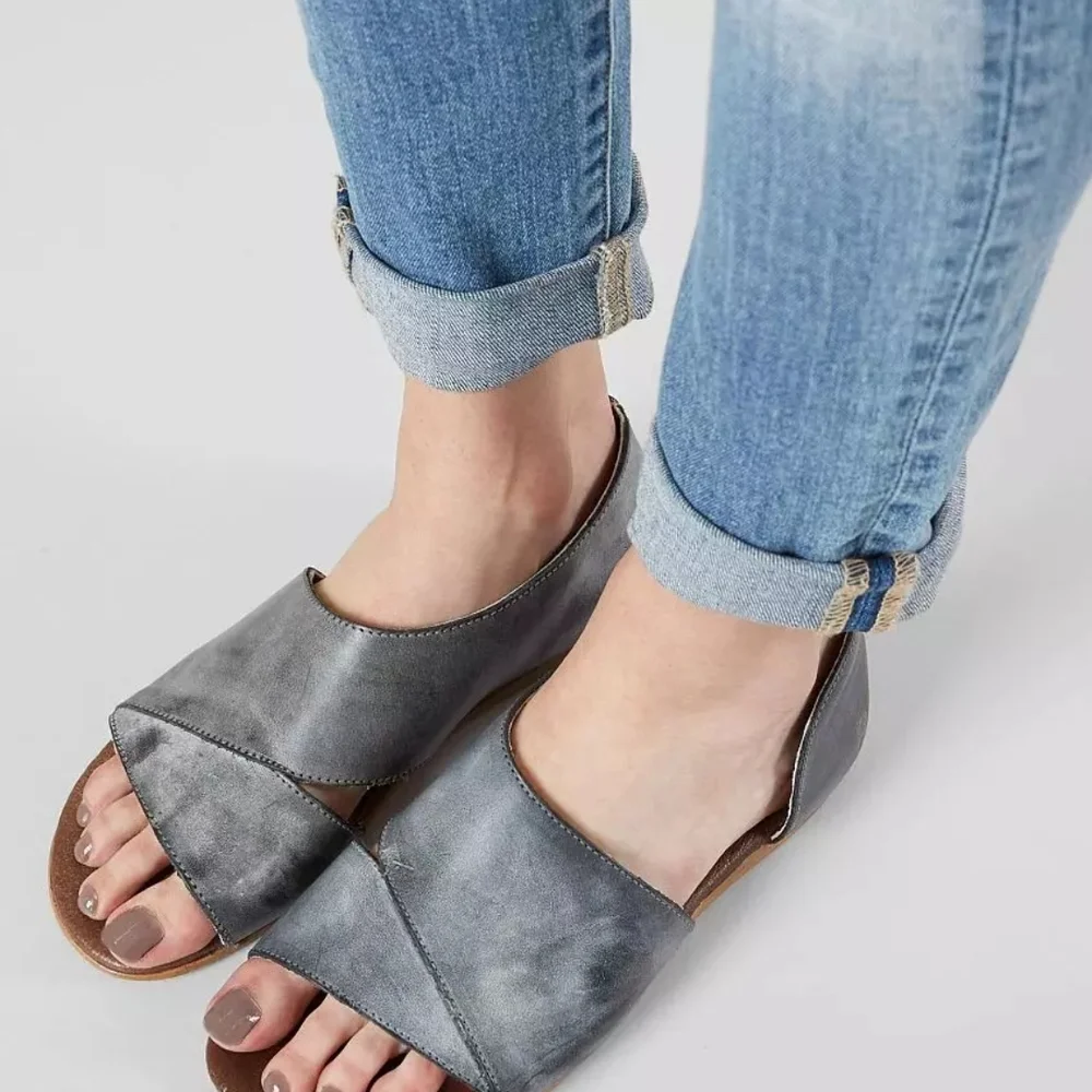 ROAN IRIE Stylish Gray Open-Toe Sandals - Picture 1 of 7